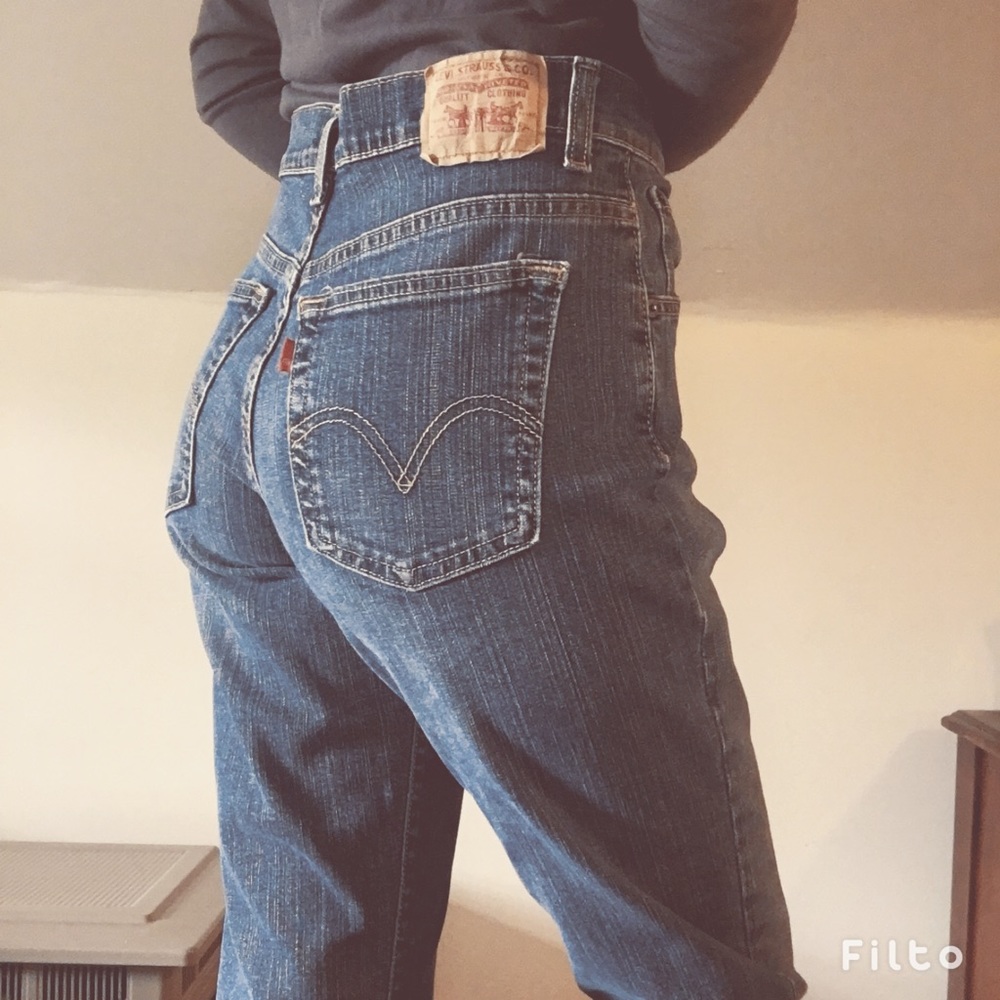 Vintage 550 High Waisted Levi Jeans